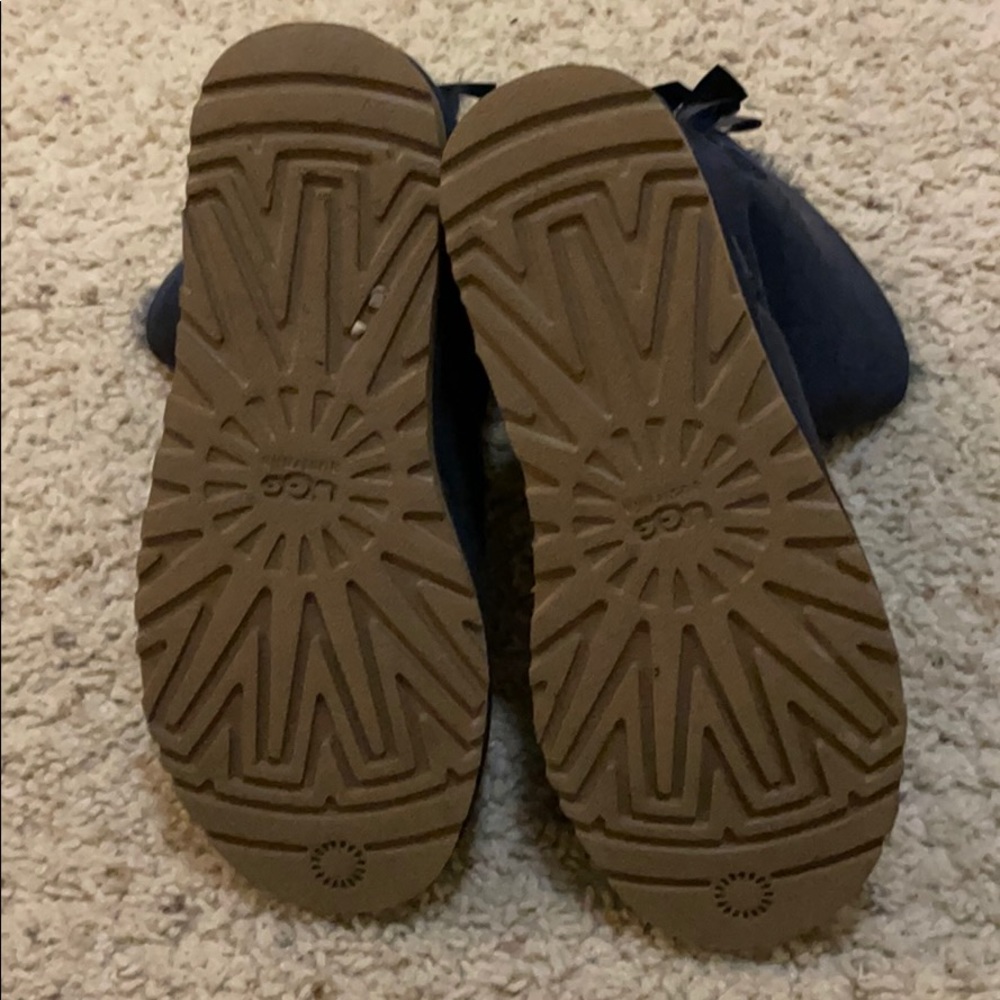 UGG Bow Short Boot Navy - Picture 3 of 3